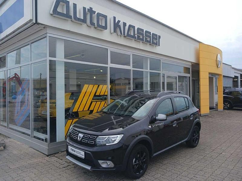 Schwarz Gebraucht 2020 Dacia Sandero Stepway Kleinwagen | 13.490 € (Etwas zu teuer) - Bild 1/4