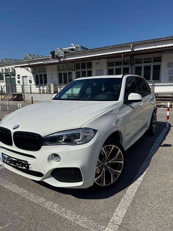 Weiß Gebraucht 2015 BMW X5 Sport Line SUV | 21.600 € (Superpreis) - Bild 1/4