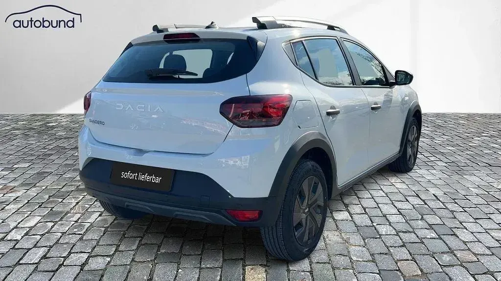 Neu Dacia Sandero Essentiel 91 PS (66 kW) 2025 Weiß SUV