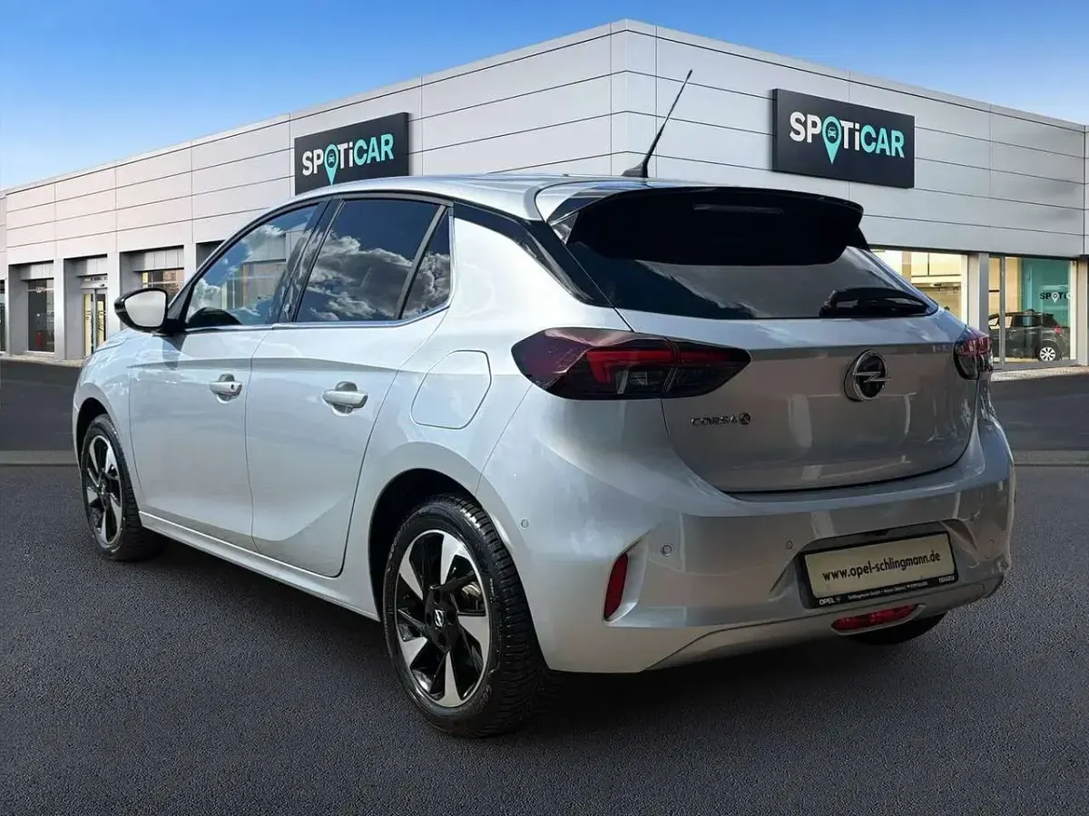 Gebraucht Opel Corsa-e Elegance 100 kW (136 PS) 2023 Kristall silber Kleinwagen