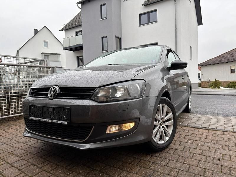 Gebraucht VW Polo Style 105 PS (77 kW) 2011 Grau Kleinwagen