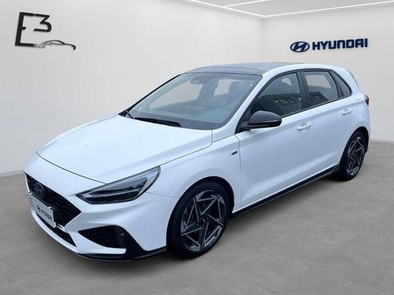 Atlas white / sol Gebraucht 2024 Hyundai i30 N Line Limousine | 25.990 € (Etwas zu teuer) - Bild 1/4
