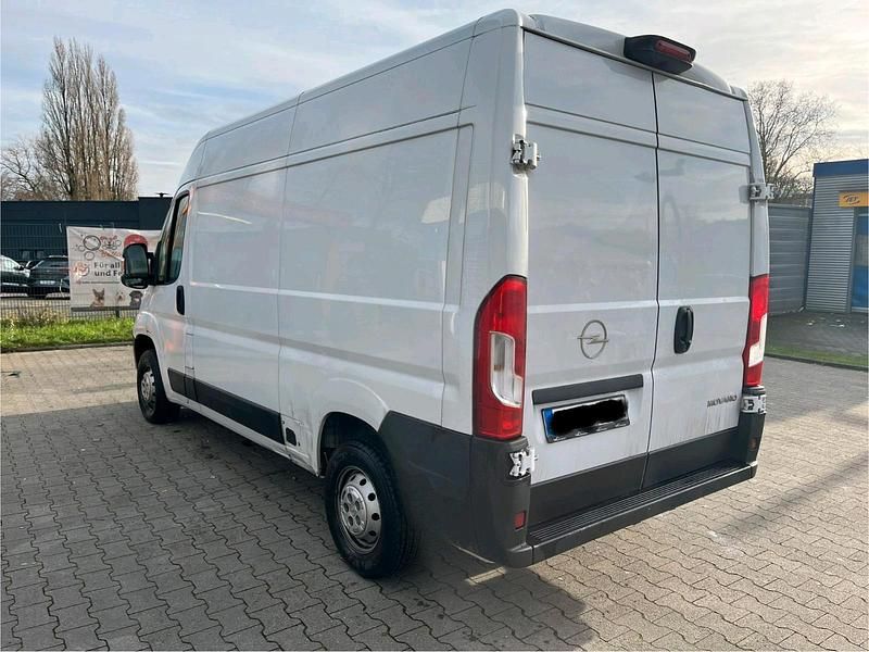 Gebraucht Opel Movano 140 PS (102 kW) 2022 Weiß Van