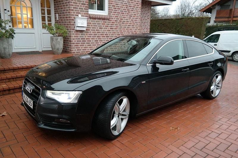 Schwarz Gebraucht 2013 Audi A5 Sportback Sport Kleinwagen | 12.500 € (Etwas zu teuer) - Bild 1/4