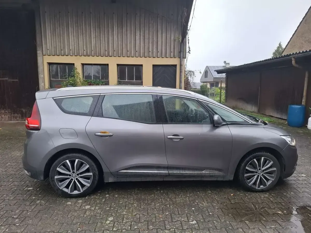 Usata Renault Scenic E-Tech Business 150 CV (110 kW) 2020 Grigio Monovolume