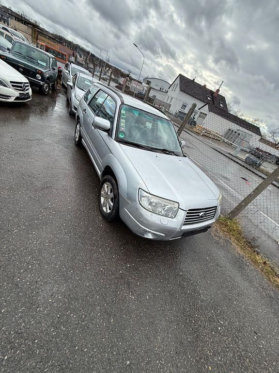 Gebraucht Subaru Forester Active 158 PS (116 kW) 2007 Silber SUV