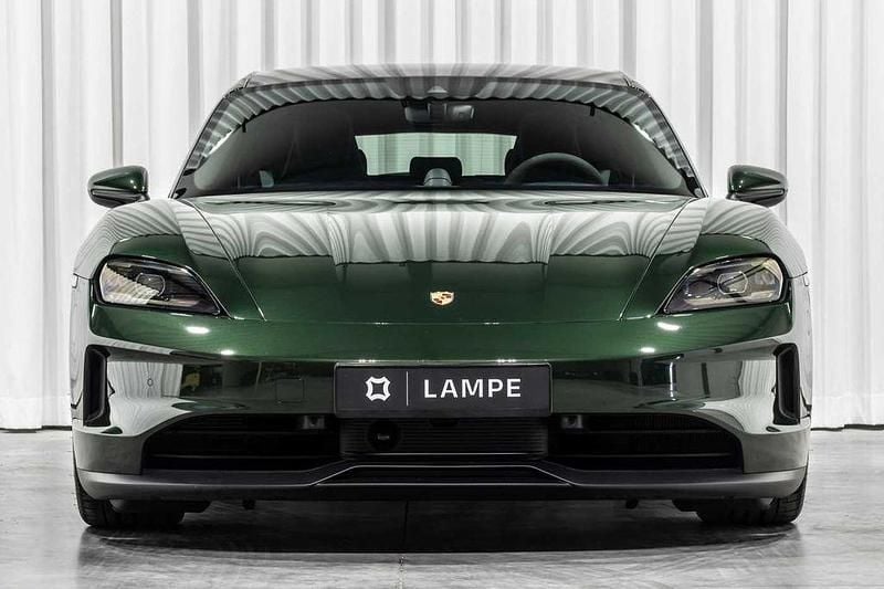 Gebraucht Porsche Taycan Performance Package 319 kW (435 PS) 2025 Grün Limousine