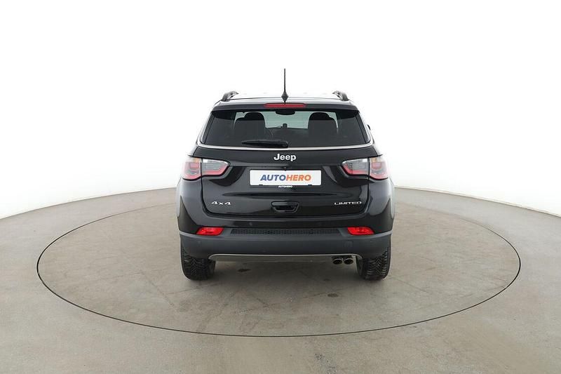 Gebraucht Jeep Compass Limited 140 PS (102 kW) 2018 Schwarz SUV