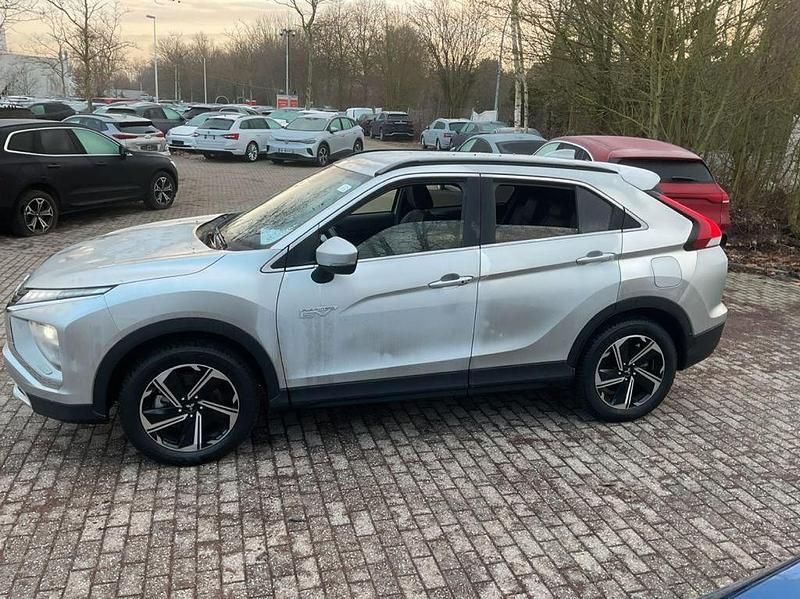 Gebraucht Mitsubishi Eclipse Cross 188 PS (138 kW) 2024 Silber SUV