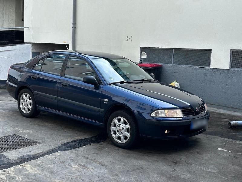 Gebraucht Mitsubishi Carisma 120 PS (88 kW) 2002 Limousine
