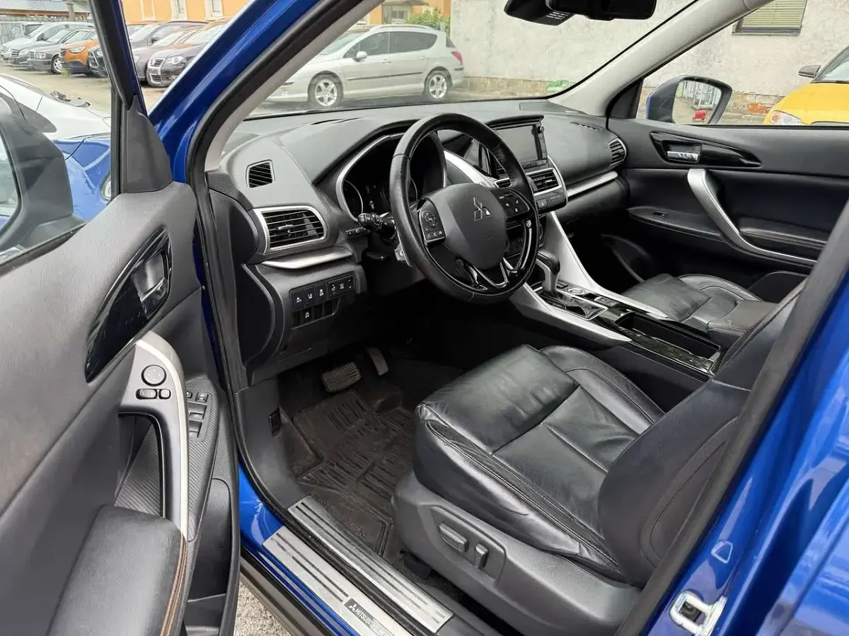 Gebraucht Mitsubishi Eclipse Cross Top 148 PS (108 kW) 2019 Laserblau (p) SUV