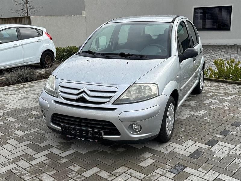 Gebraucht Citroën C3 Comfort 73 PS (53 kW) 2005 Silber Limousine