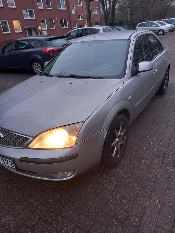 Gebraucht Ford Mondeo 145 PS (106 kW) 2004 Grau Limousine