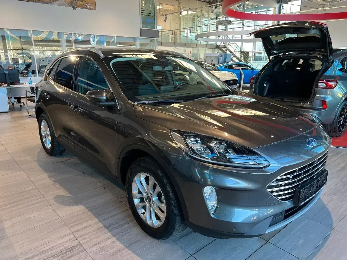 Usado Ford Kuga Titanium X 224 HP (164 kW) 2022 Cinzento SUV