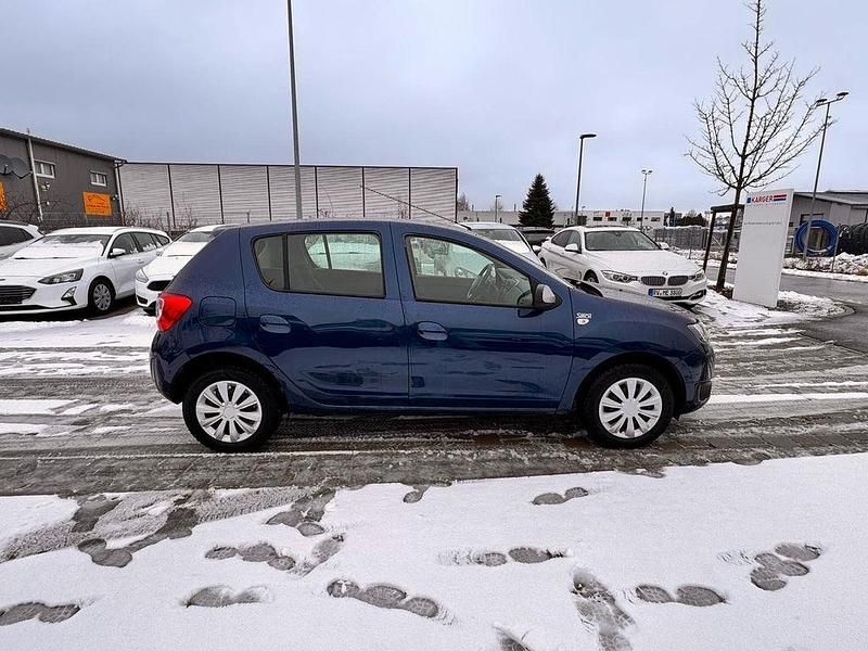Gebraucht Dacia Sandero 90 PS (66 kW) 2015 Blau Limousine