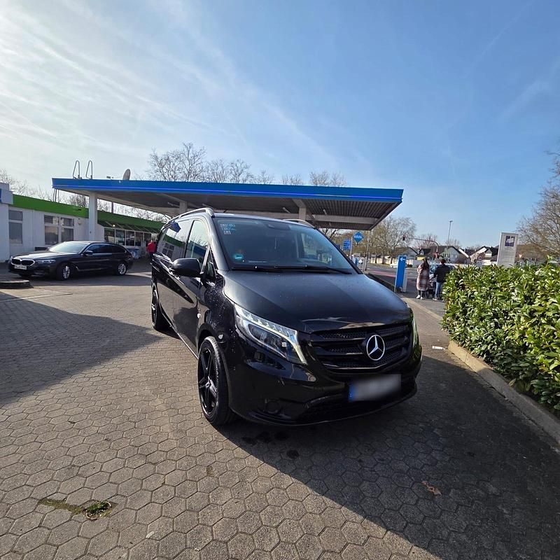 Gebraucht Mercedes Vito 163 PS (119 kW) 2017 Schwarz Van