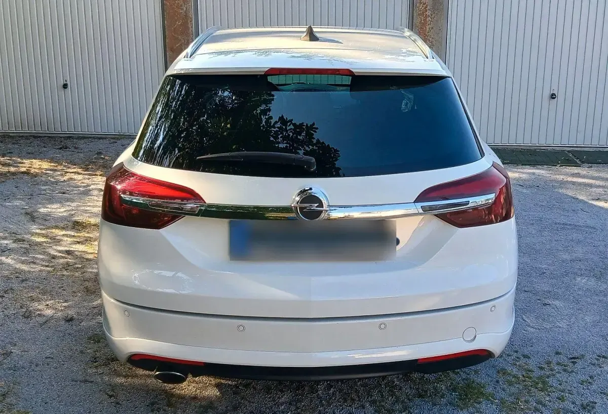 Gebraucht Opel Insignia 170 PS (125 kW) 2016 Weiß Kombi