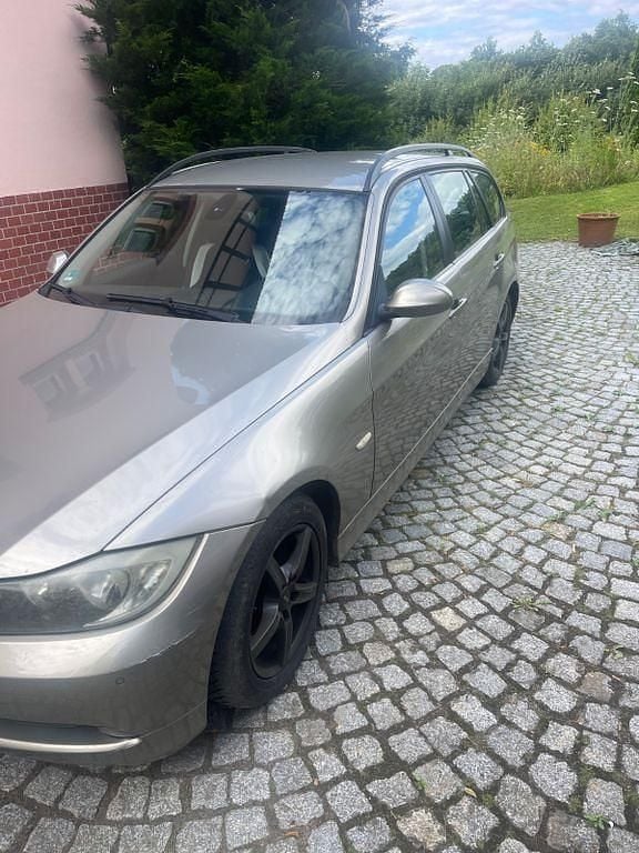 Gebraucht 2007 BMW 318 Kombi | 1.950 € (Guter Preis) - Bild 1/4