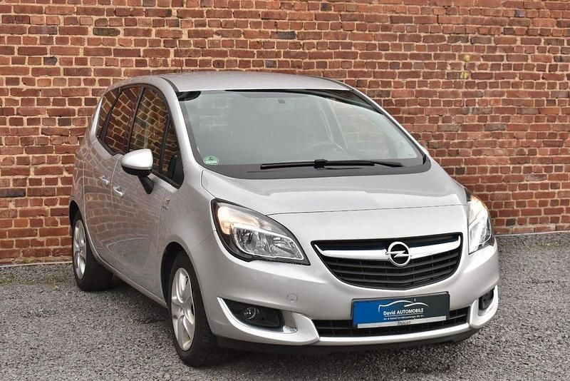 Gebraucht Opel Meriva 95 PS (69 kW) 2015 Silber Van / Kleinbus