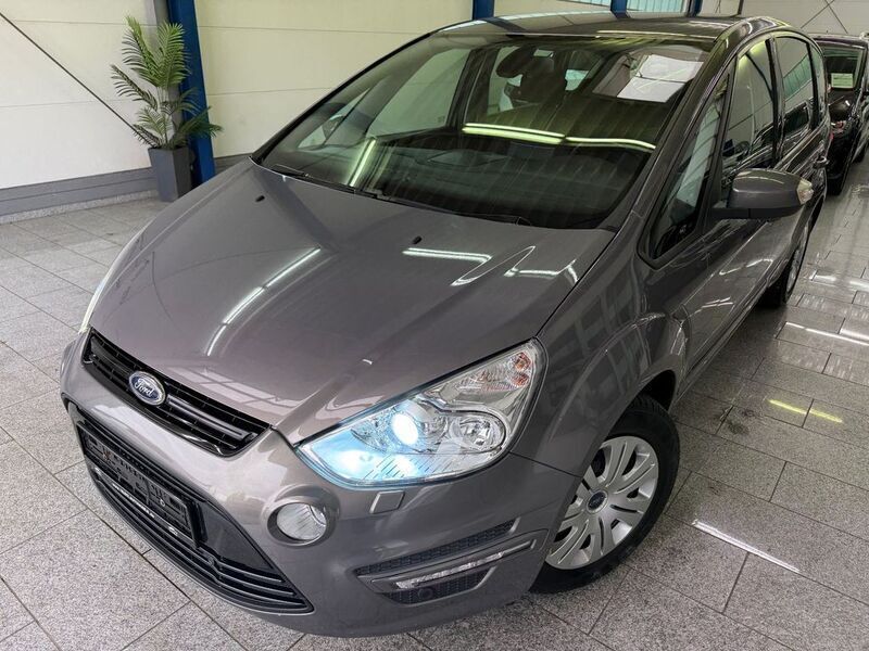 Braun Gebraucht 2014 Ford S-MAX S Van / Kleinbus | 9.790 € (Fairer Preis) - Bild 1/4