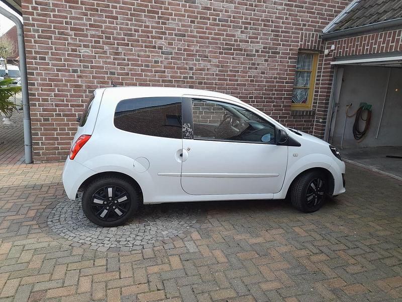 Gebraucht Renault Twingo Night&Day 75 PS (55 kW) 2009 Weiß Kleinwagen