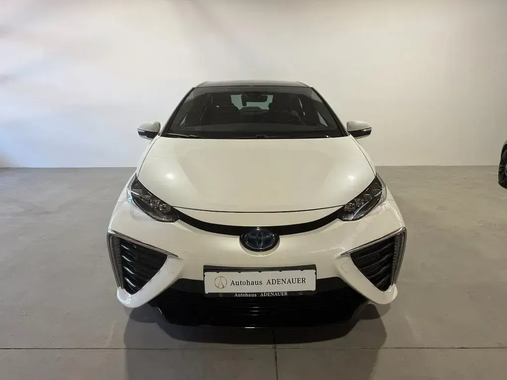 Gebraucht Toyota Mirai 154 PS (113 kW) 2020 Weiß Limousine