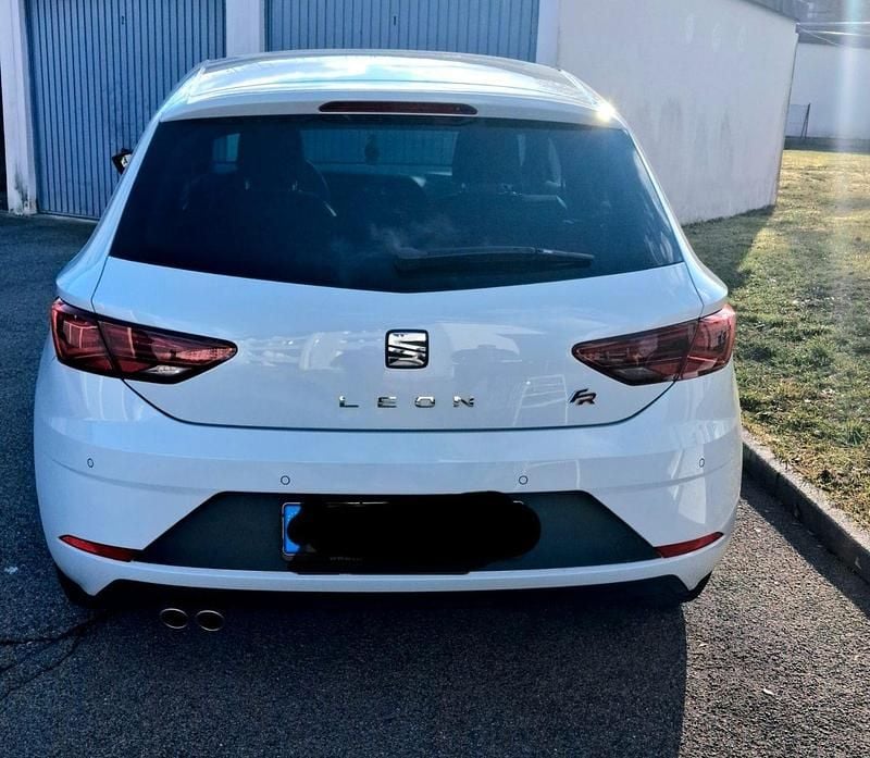 Second-hand Seat Leon FR 150 CP (110 kW) 2020 Alb Berlinǎ