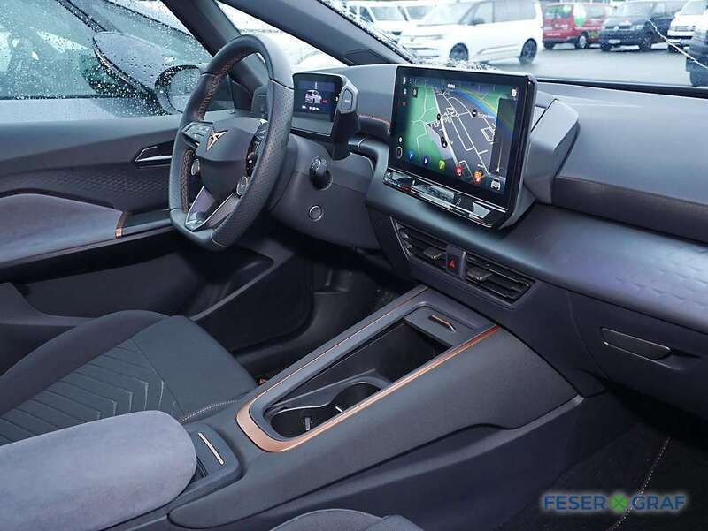 Gebraucht Cupra Born e-Boost 169 kW (231 PS) 2023 Vaporgrau Kleinwagen