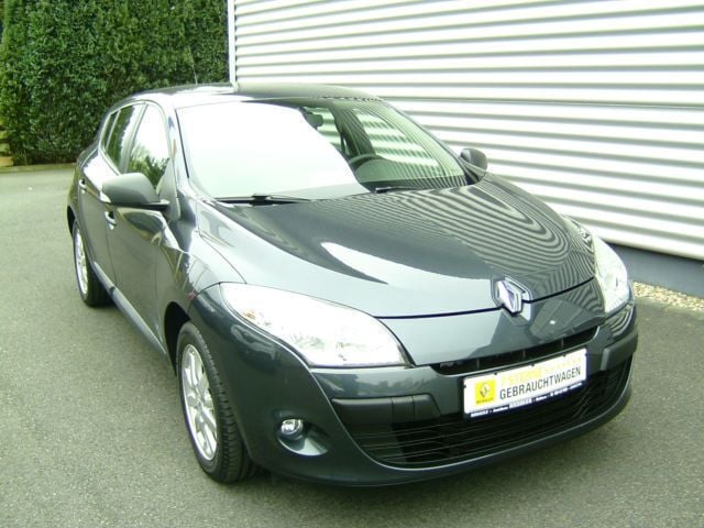 Gebraucht Renault Mégane III 101 PS (74 kW) 2012 Schwarz metallic Limousine