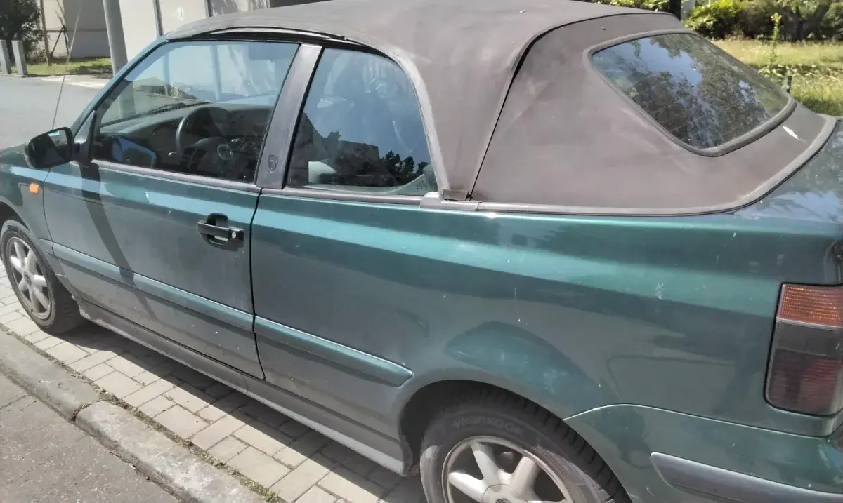 Gebraucht VW Golf Cabriolet 101 PS (74 kW) 2000 Grün Cabrio