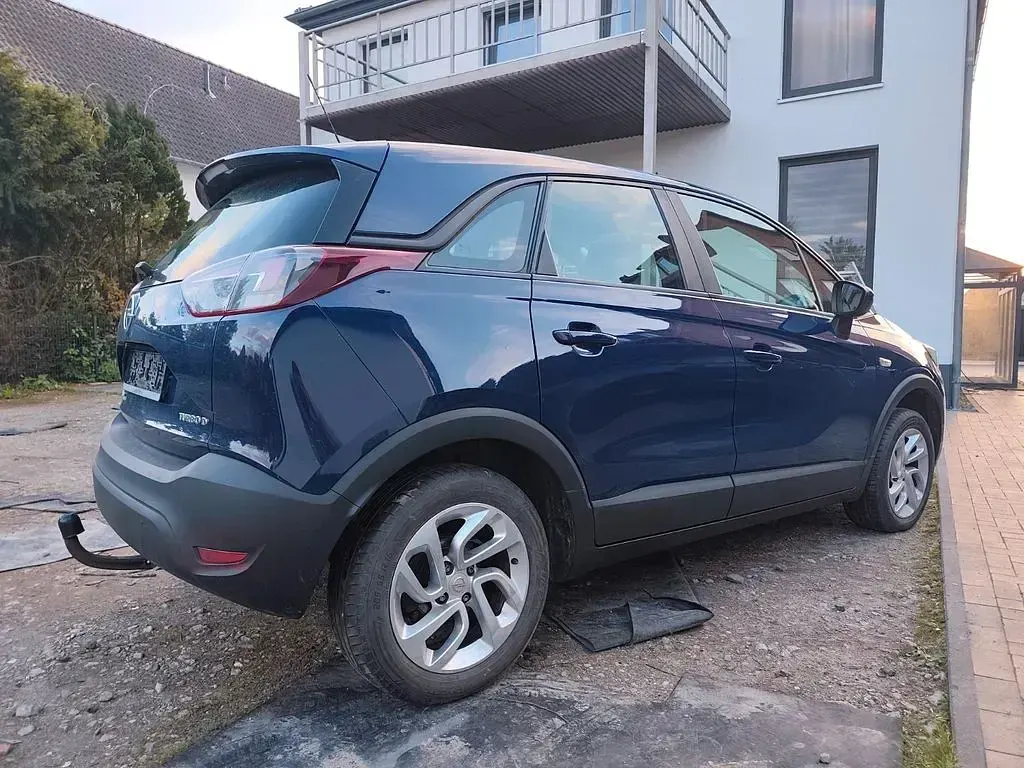 Gebraucht Opel Crossland Edition 120 PS (88 kW) 2018 Blau SUV
