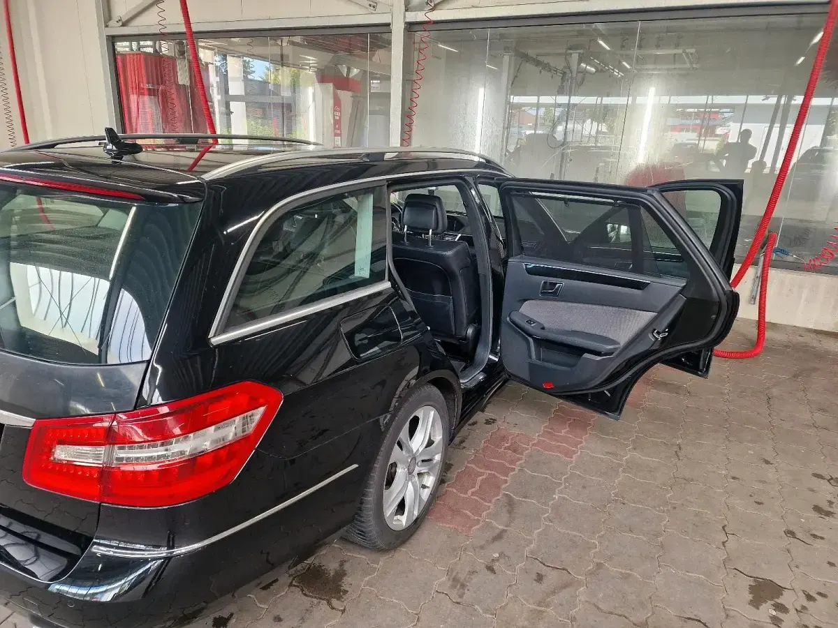 Gebraucht Mercedes E300 150 PS (110 kW) 2013 Kombi