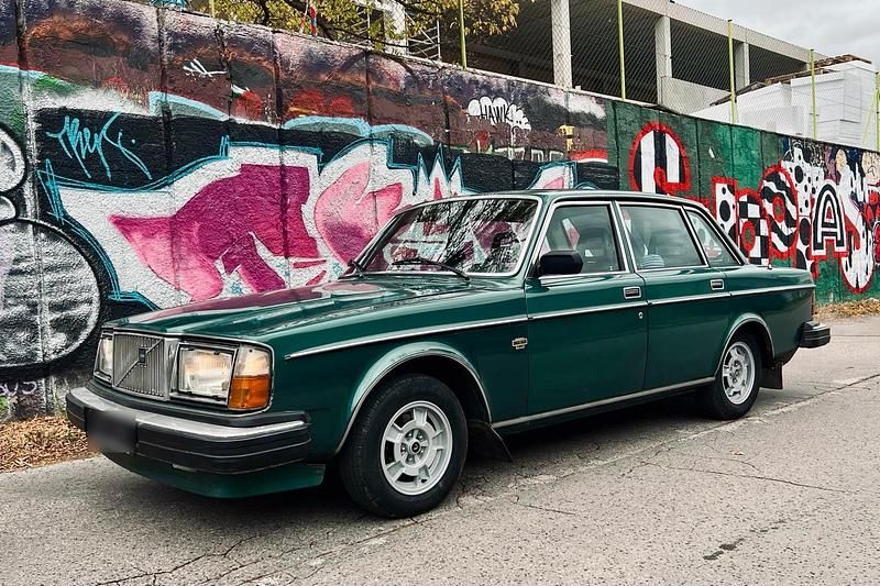 Gebraucht Volvo 264 114 PS (83 kW) 1979 Grün Limousine