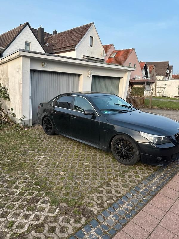 Gebraucht BMW 530 M Sport 218 PS (160 kW) 2005 Schwarz Limousine