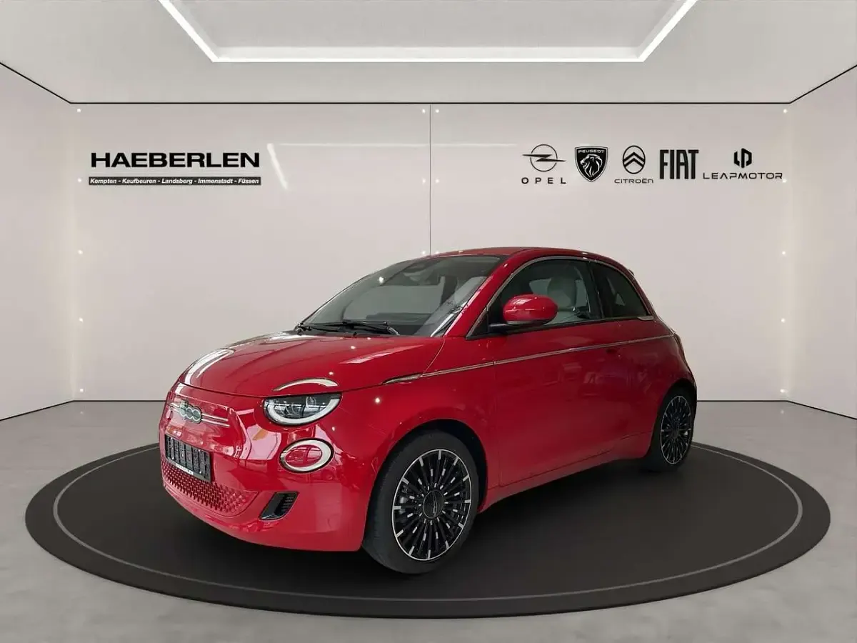 Gebraucht Fiat 500e La Prima 86 kW (118 PS) 2026 Rot Limousine