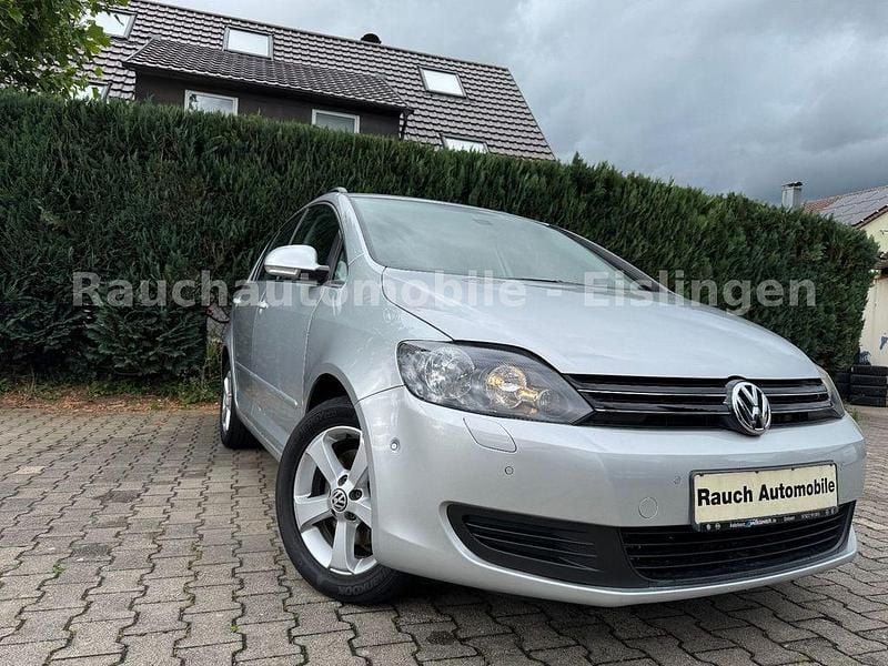 Silber Gebraucht 2011 VW Golf Plus Cross Comfortline Van / Kleinbus | 9.699 € (Teuer) - Bild 1/4