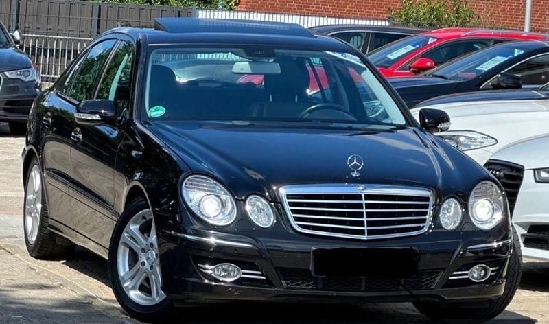 Schwarz Gebraucht 2007 Mercedes E280 Avantgarde Limousine | 11.900 € - Bild 1/4