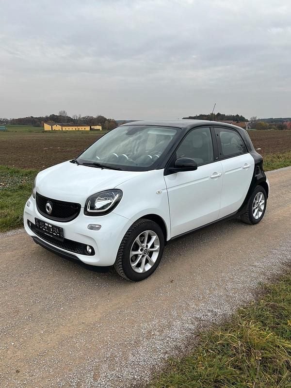 Gebraucht Smart ForFour 71 PS (52 kW) 2016 Weiß Kleinwagen