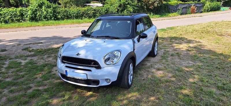 Weiß Gebraucht 2015 Mini Cooper SD Countryman SUV | 12.500 € (Fairer Preis) - Bild 1/4