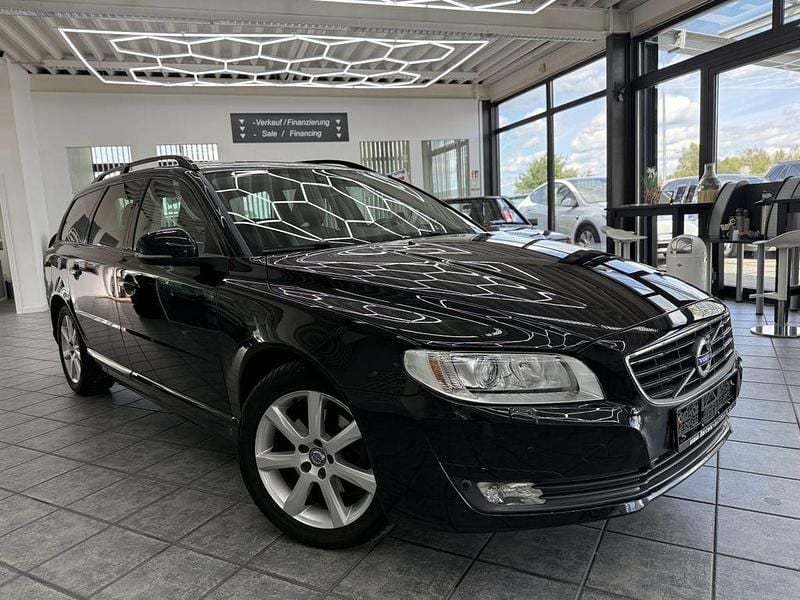 Schwarz Gebraucht 2016 Volvo V70 Linje Svart Kombi | 9.900 € (Guter Preis) - Bild 1/4