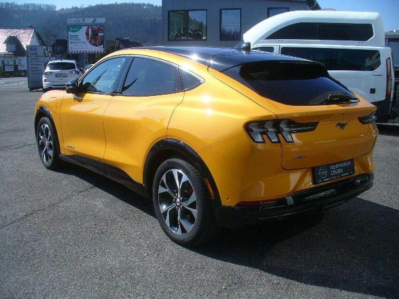 Gebraucht Ford Mustang Premium 269 PS (197 kW) 2023 Cyber orange 3c SUV