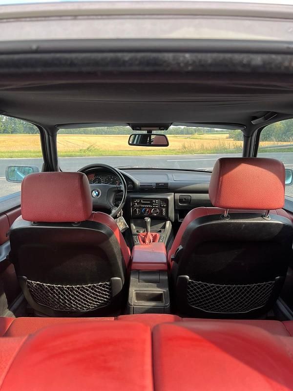 Silber Gebraucht 1999 BMW 316 Compact Kleinwagen | 999 € (Guter Preis) - Bild 1/4