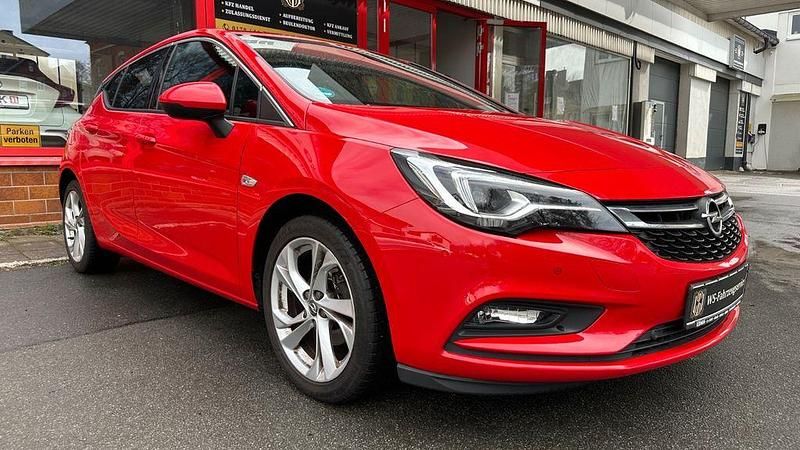 Gebraucht Opel Astra Dynamic 125 PS (91 kW) 2018 Rot Limousine