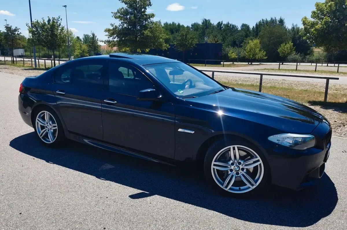 Gebraucht BMW 535 M Sport 306 PS (225 kW) 2012 Blau Limousine
