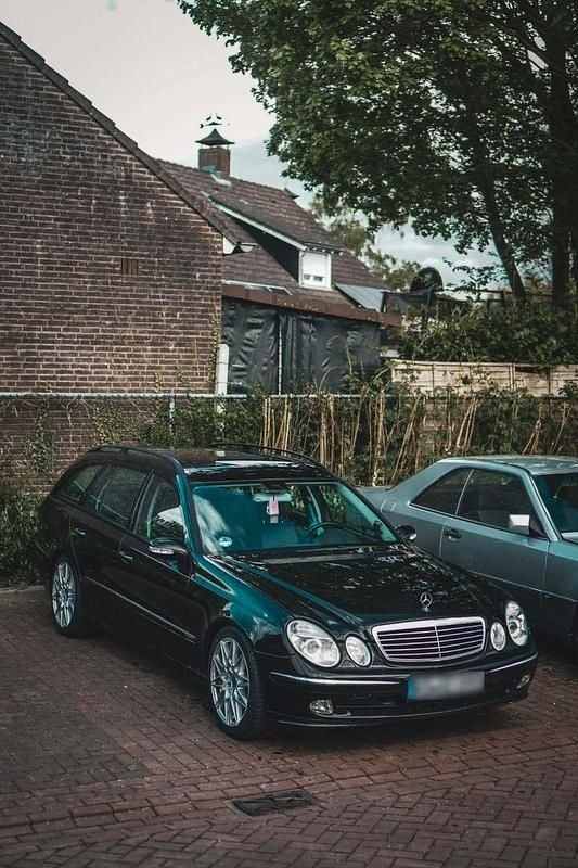 Gebraucht Mercedes 320 204 PS (150 kW) 2004 Schwarz Kombi