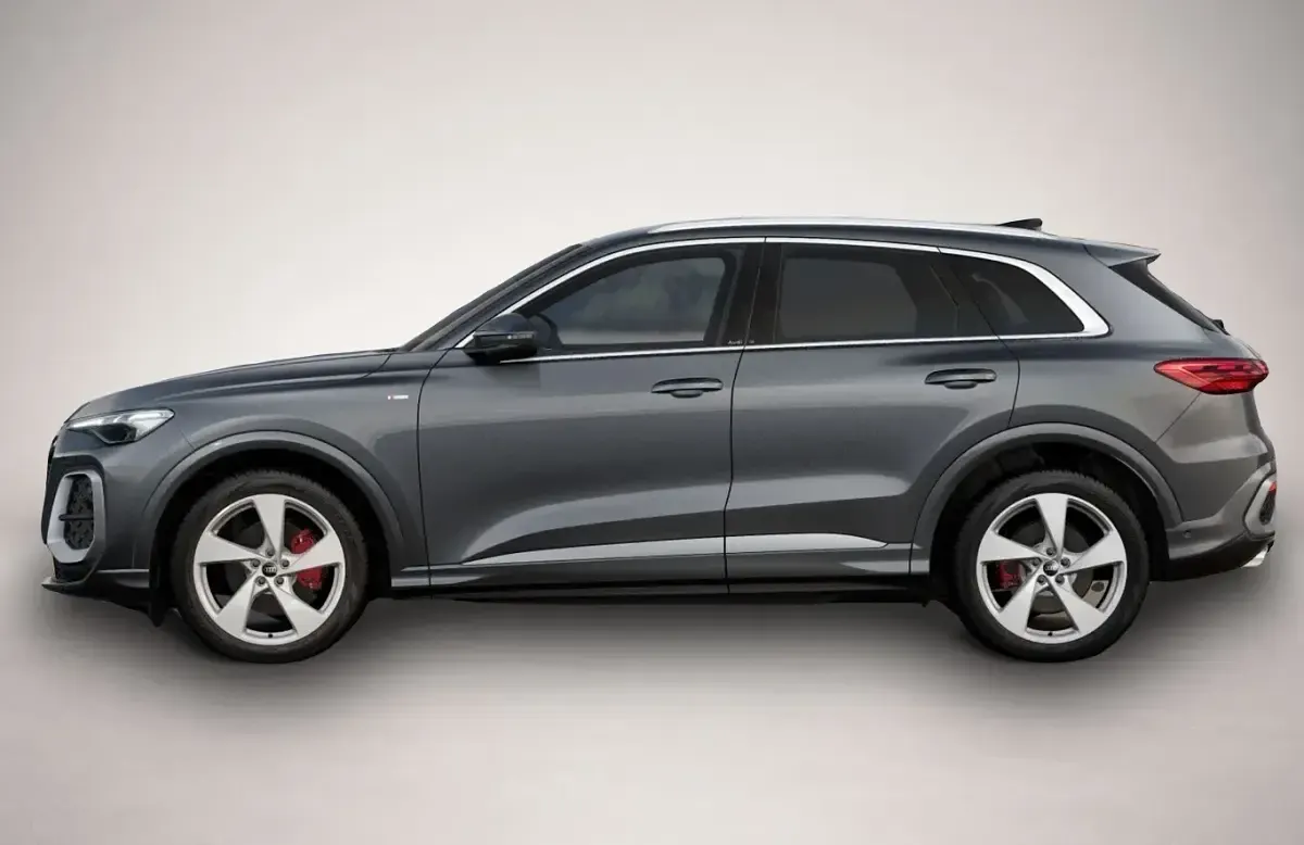 Neu Audi Q5 Ambiente 204 PS (150 kW) 2026 Grau SUV