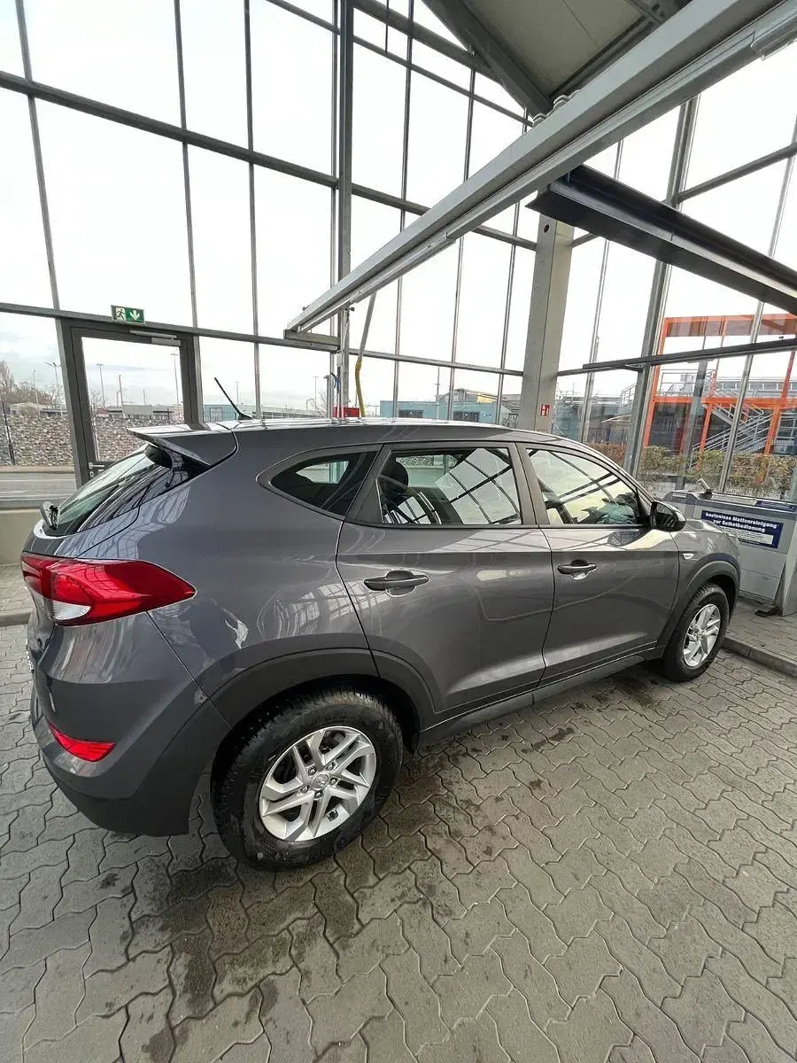 Gebraucht Hyundai Tucson Classic 116 PS (85 kW) 2015 Grau SUV