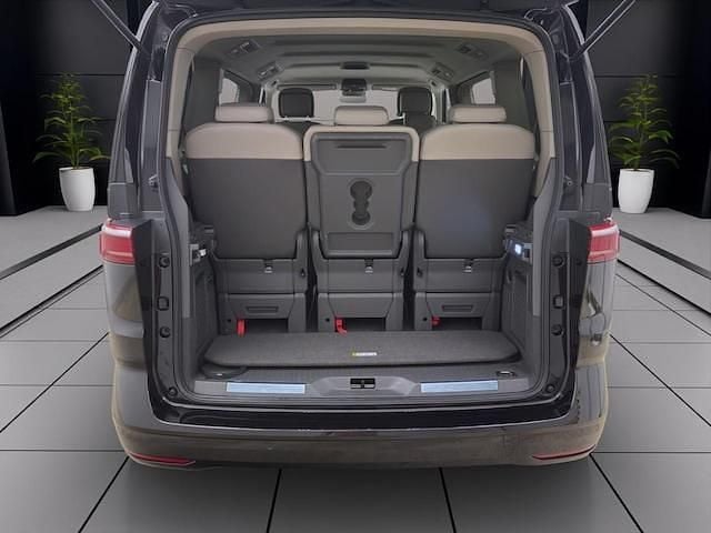 Gebraucht VW Multivan Style 177 PS (130 kW) 2025 Van