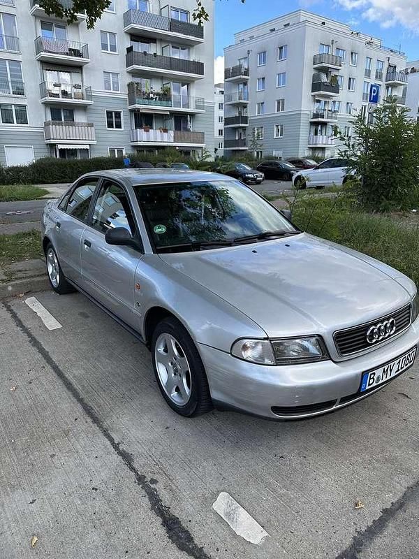 Gebraucht Audi A4 125 PS (91 kW) 1995 Grau Limousine