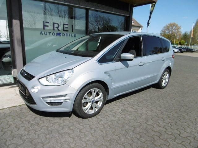 Gebraucht Ford S-MAX Titanium 160 PS (117 kW) 2013 Silber Van / Kleinbus